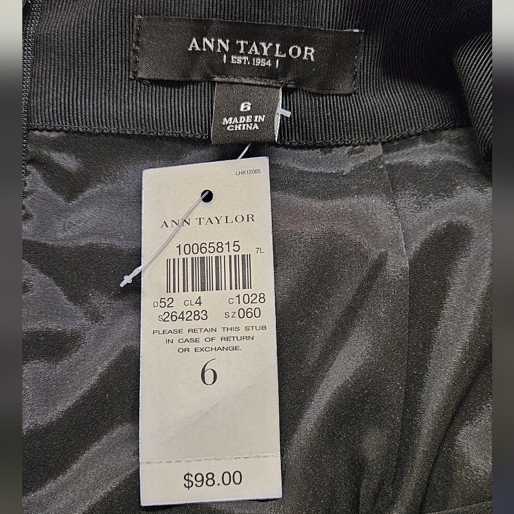 Ann Taylor Textured Bi Stretch Textured Pencil Skirt In Navy Black Size 6 NWT - Picture 4 of 9